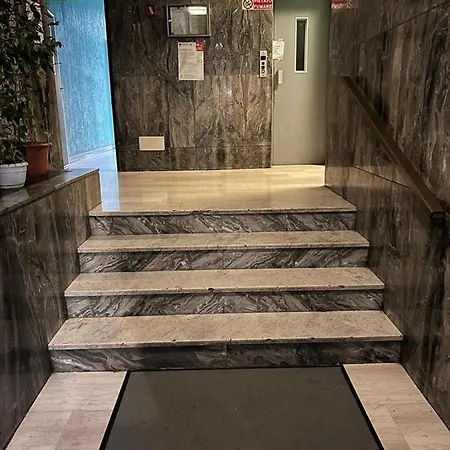 A Milano, 17 Minuti Dalla Stazione Centrale Fs Cinisello Balsamo Apartment *